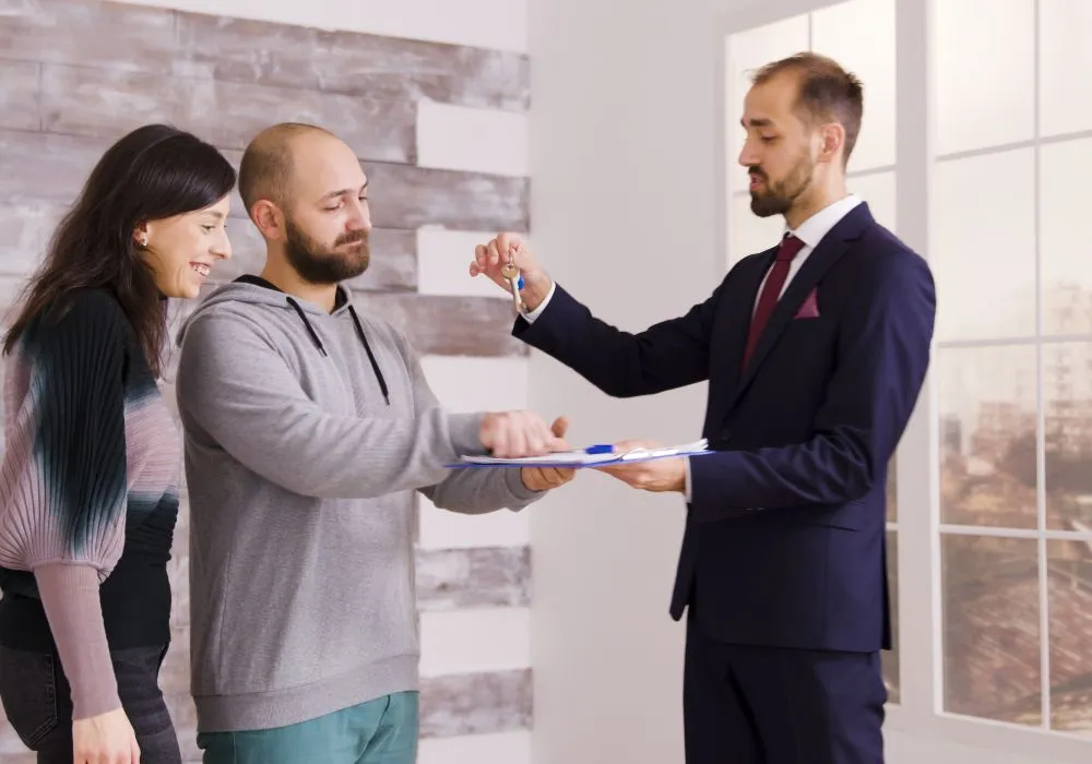 What are the fees for a real estate agent to find a rental property